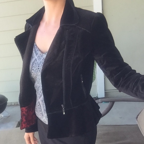 Cropped black jacket - Picture 3 of 7